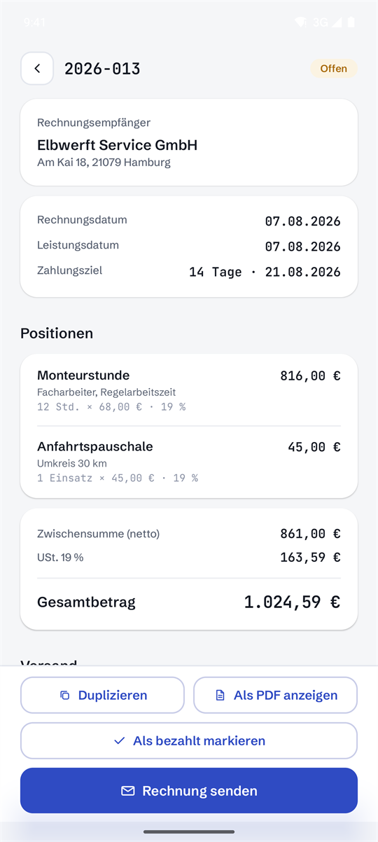Rechnung 2026-013 in der InvoiceWerk-App mit Empfänger, Positionen und Summenblock: Gesamtbetrag 1.024,59 €